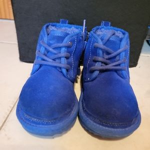 Uggs toddler 8